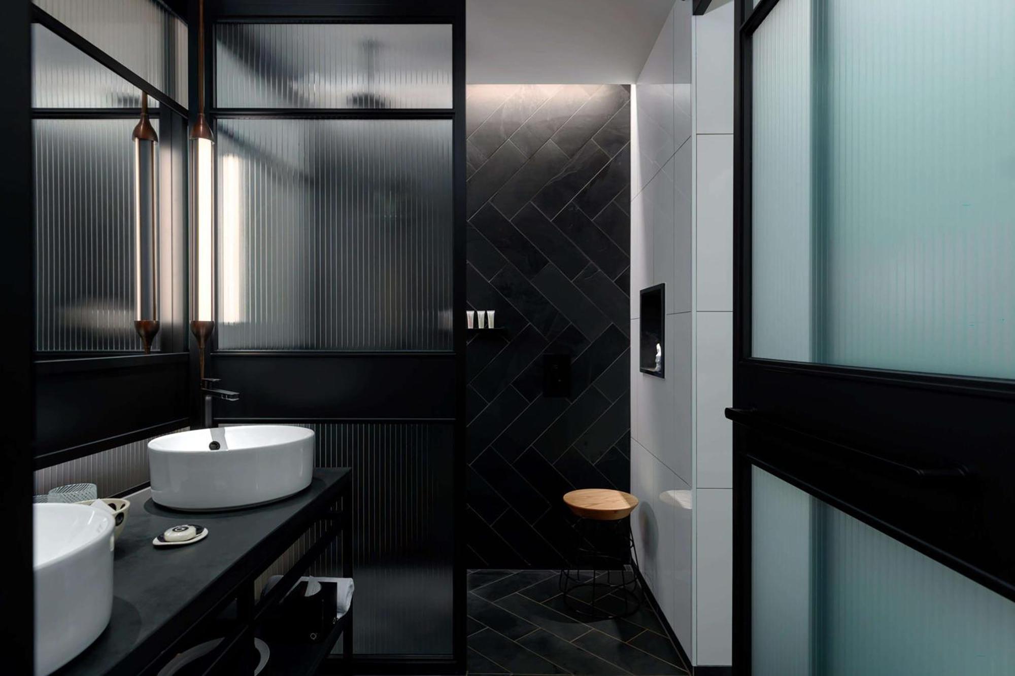 Hotel Qt Melbourne City Exterior foto Bathroom