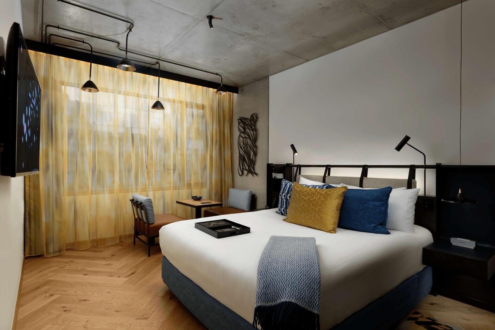 Hotel Qt Melbourne City Exterior foto A room at the hotel