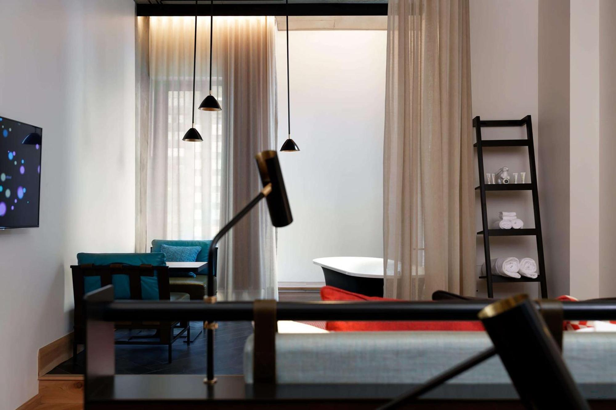 Hotel Qt Melbourne City Exterior foto A suite at the hotel
