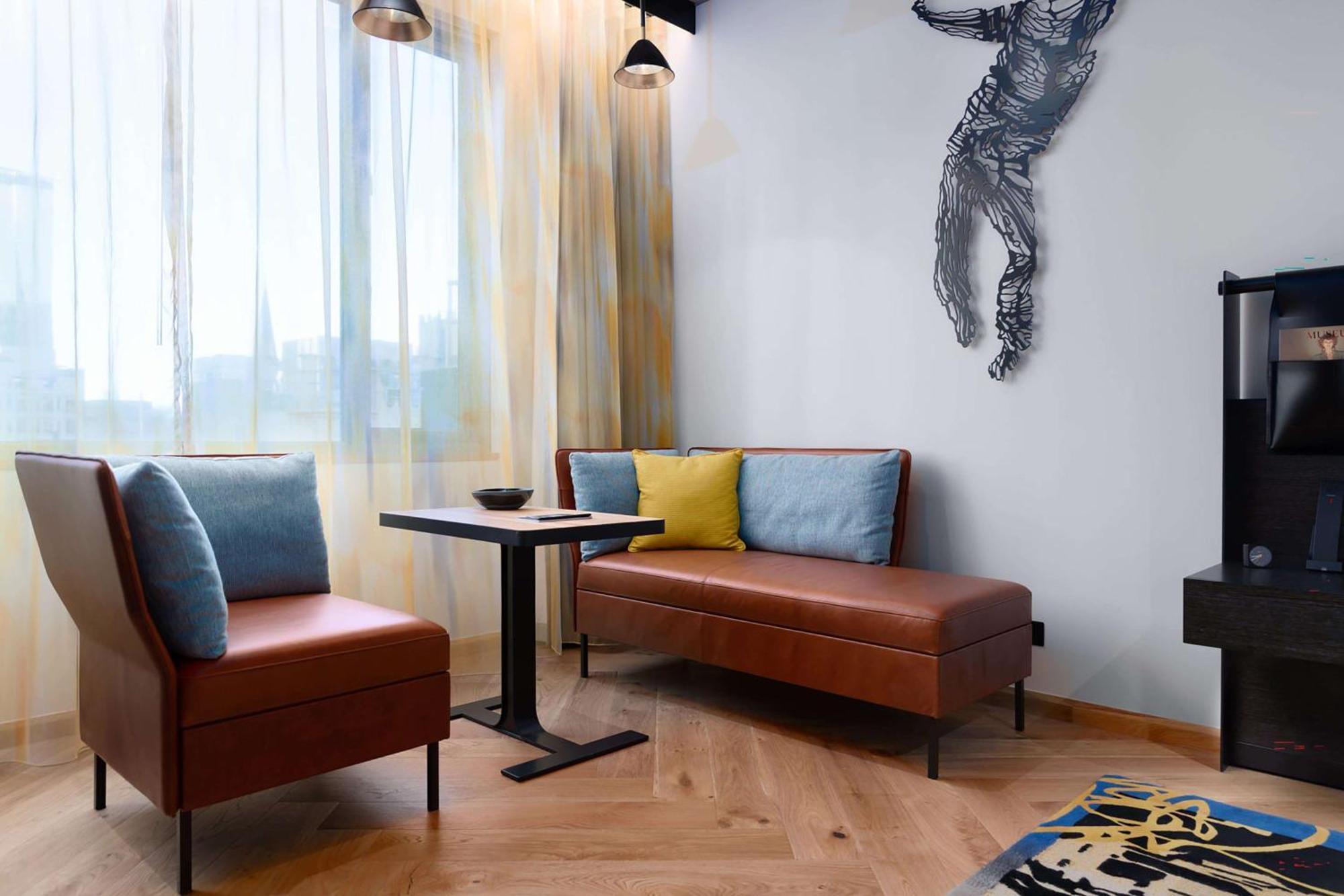 Hotel Qt Melbourne City Exterior foto A living room in a serviced apartment in Beijing, China