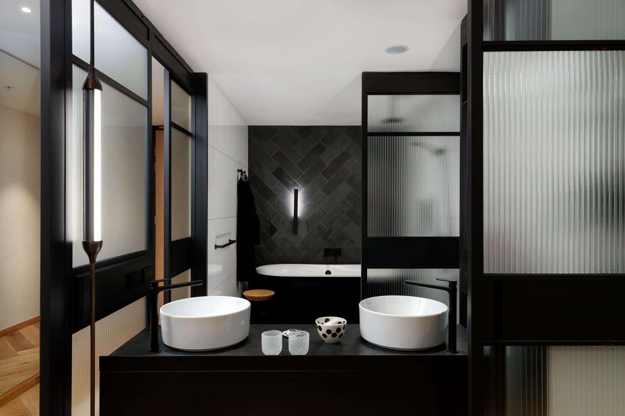 Hotel Qt Melbourne City Exterior foto Bathroom