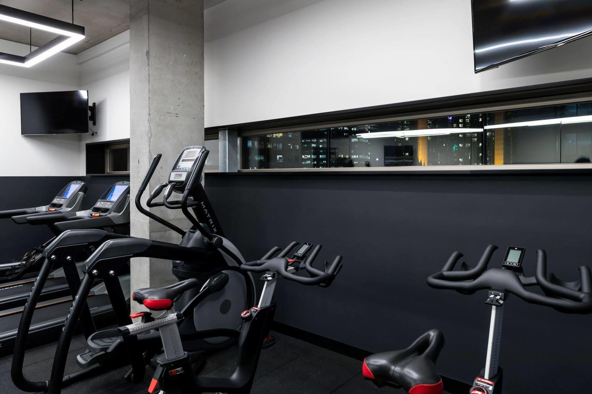 Hotel Qt Melbourne City Exterior foto The gym at the 2012 London Olympics