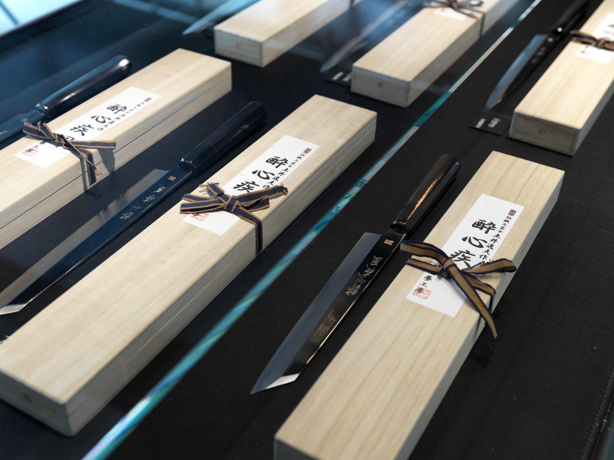 Hotel Qt Melbourne City Exterior foto Japanese knives